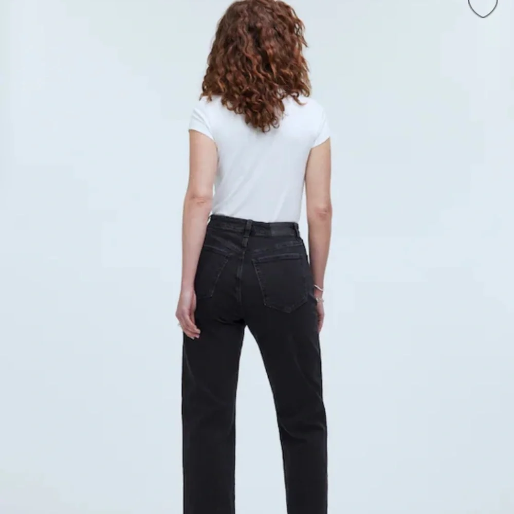 Dark Blue - The Curvy '90s Straight Jeans - Picture 4 of 9